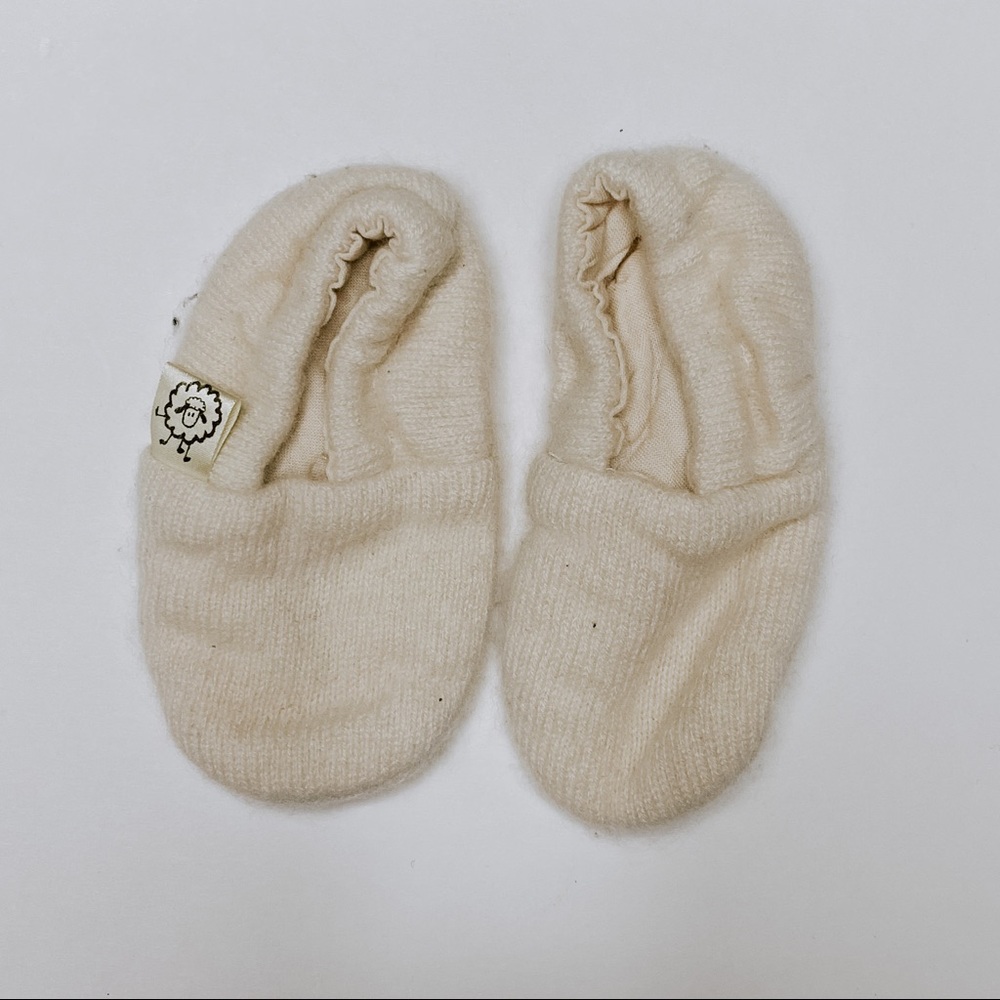 Cream handmade wool slippers